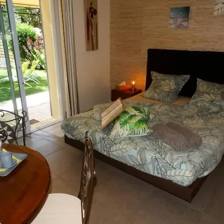 En Le Clos De La Cerise Apartment Châteauneuf-du-Pape